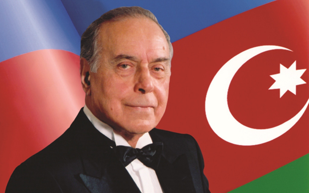 Azərbaycan xalqı ümummilli lider Heydər Əliyevin anadan olmasının 94-cü ildönümünü qeyd edir