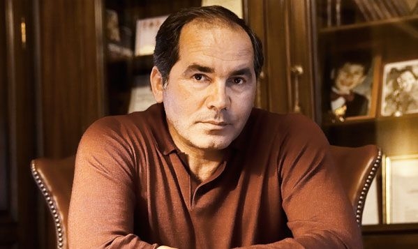 "Arvadım mənə oğlumun sinif yoldaşı ilə xəyanət edib" - Milyarder Fərhad Əhmədov