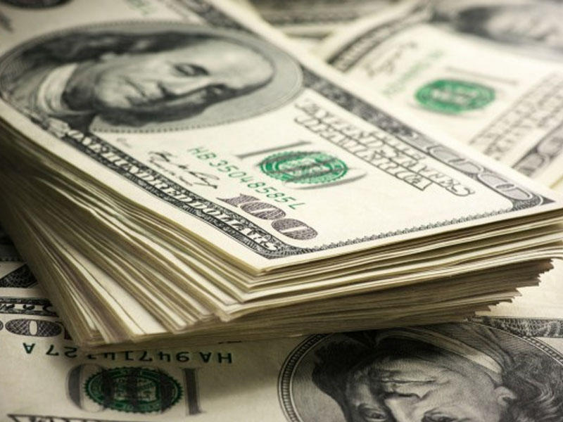 Bakıda qadının "şərik"i ona 405 min dollar "atdı"