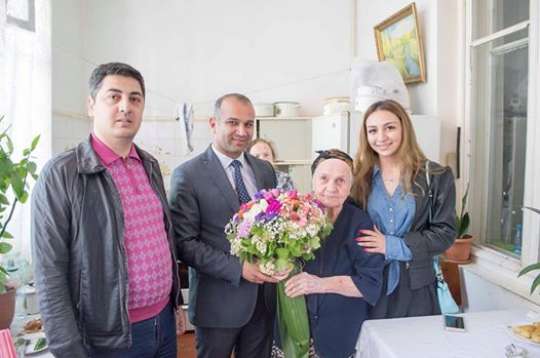 Nərimanov sakininin 100 yaşı tamam oldu - Fotolar