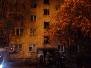 Bakıda 16 yaşlı gənc özünü 5-ci mərtəbədən yerə atdı