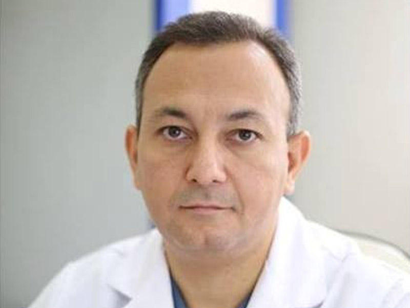 Azərbaycanda tanınmış baş həkim vəfat etdi