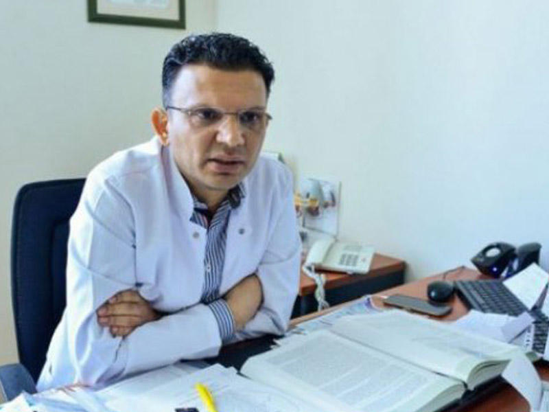 Azərbaycanlı məşhur həkim axtarışa verildi: "Hər ay bir xəstəsi əməliyyatdan sonra ölür" - FOTOLAR