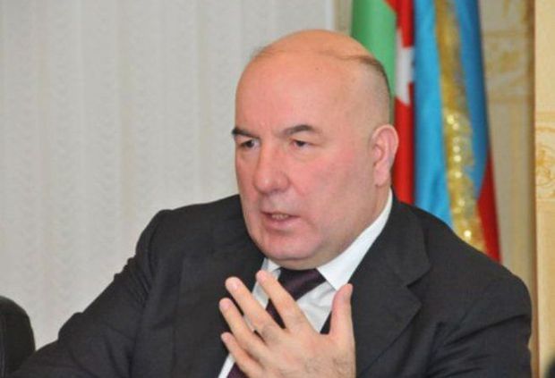 “Manat ilin sonuna qədər ucuzlaşmayacaq” - Elman Rüstəmov