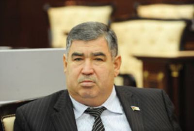 Eks deputatın qardaşı qızı özünü öldürdü