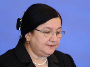 Fatma Abdullazadə vəzifəsindən azad edildi