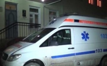 1 yaşlı uşağın üstünə qaynar su töküldü