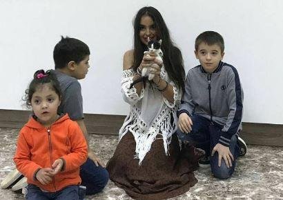 Leyla Əliyeva küçədə doğulan 2 aylıq canlını himayəsinə götürdü - FOTO