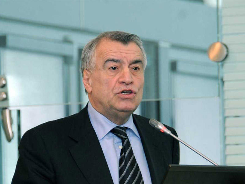 Azərbaycanda nazirin ürəyi dayanıb - Son anda həyata qaytarılıb