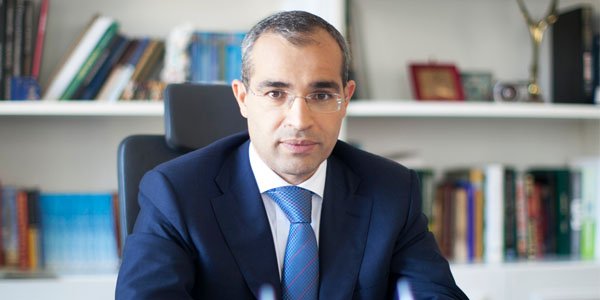 Mikayıl Cabbarov Aparat rəhbərini işdən çıxartdı