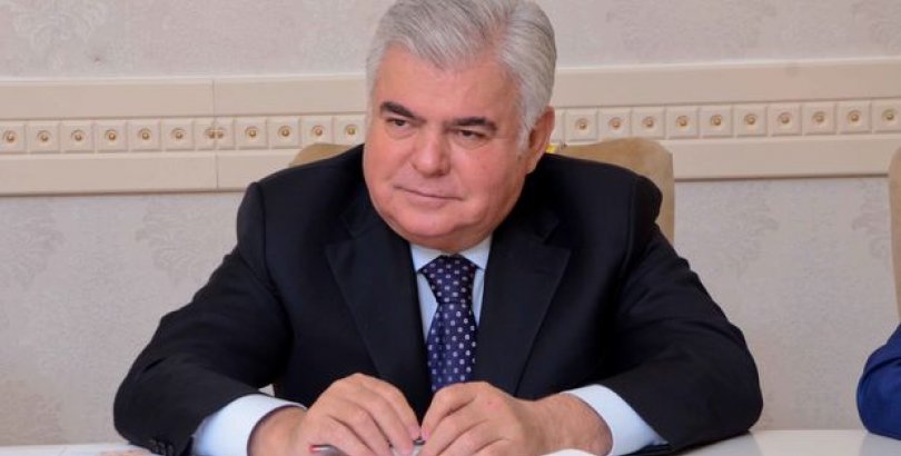 Ziya Məmmədov dəniz kənarında olan villasını 50 milyona satır