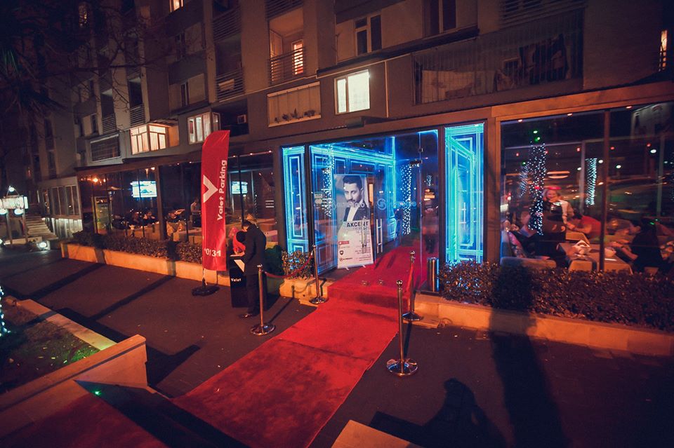 Bakıda məşhur restoranın saytı satışa çıxarıldı - Borca görə (FOTOFAKT)