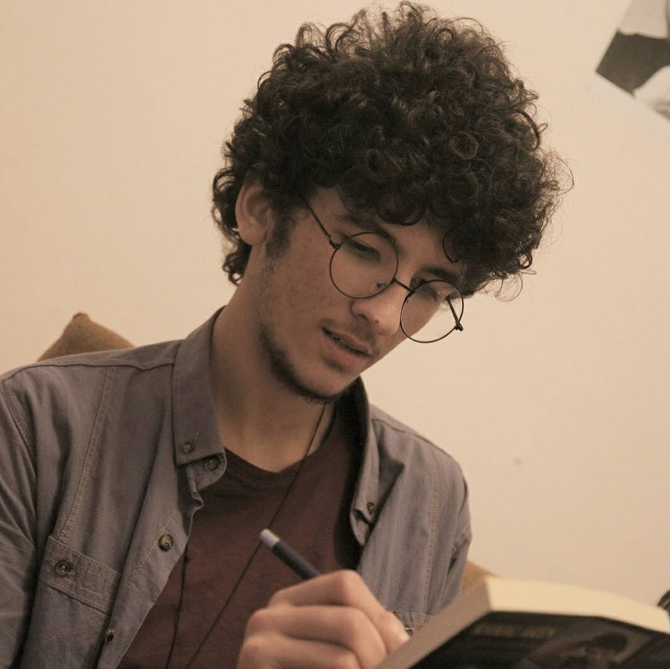"Mən Azərbaycan Dövlət Pedaqoji Universitetində oxuduğum üçün utanıram" - Tələbə üsyan etdi