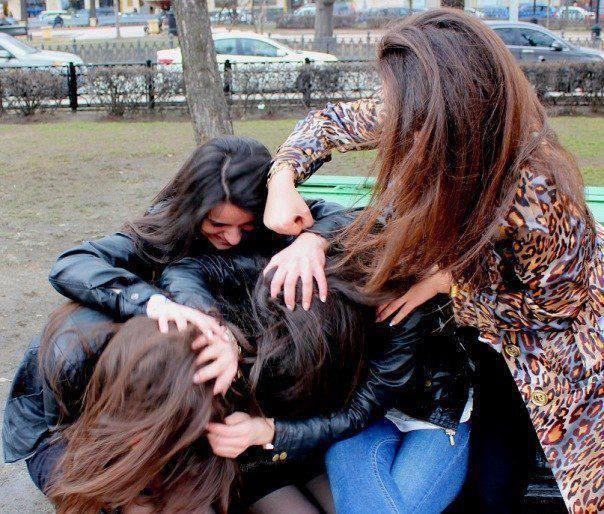 Bakıda qonşu qadınlar arasında DAVA