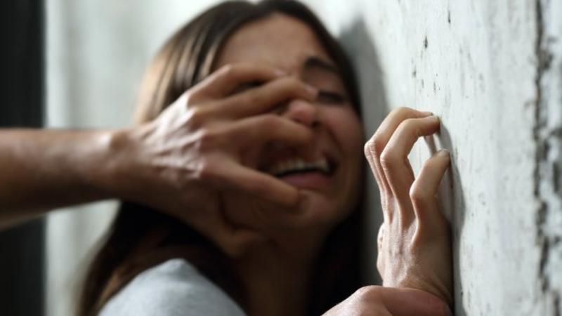 "Əgər mənimlə yatmasan, bacınla cinsi əlaqəyə girdiyini hamıya deyəcəm" - Cəlilabadda iyrənc hadisə