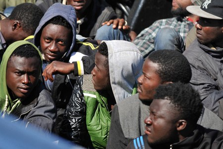 Afrika qaçqını 10 yaşlı azərbaycanlı qızı zorladı