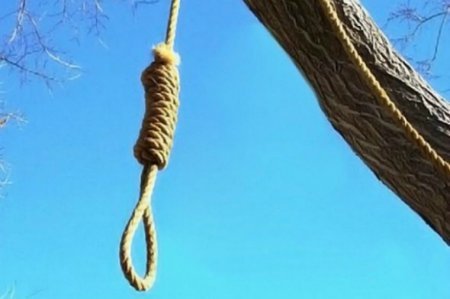 Ucarda 10 yaşlı uşağın asılmış halda meyiti tapıldı