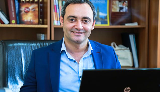 Deputat oğlunun şikayəti əsasında saxlanılan jurnalist azadlıqda