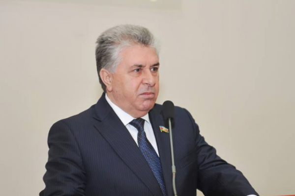 Daha bir deputat benzinin qiymətindən danışdı: "Artım həyatımıza mənfi təsir etməyəcək"