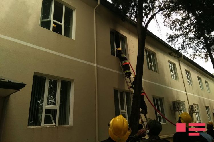 Qax Mərkəzi  Rayon Xəstəxanasında yanğın olub - FOTO