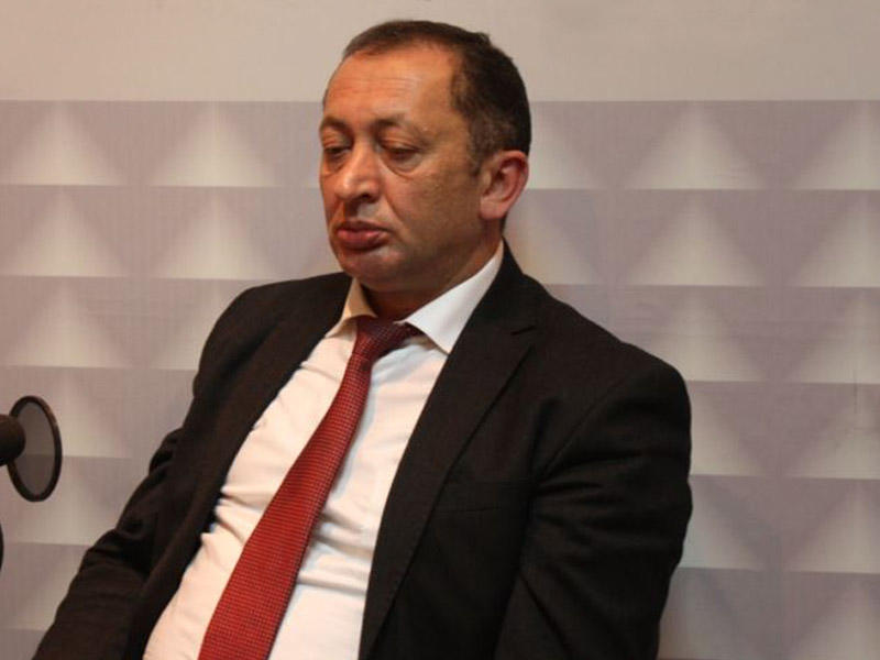 Tanınmış vəkilin cəzası 1 il azaldıldı