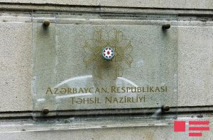 Qızıl və gümüş medala layiq görülən şagirdlərin sayı açıqlanıb