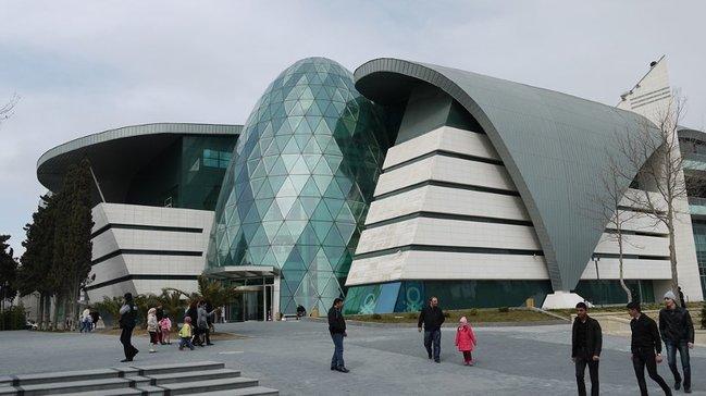 Ərəb qadının "Park Bulvarda" başına gələnlərlə bağlı AÇIQLAMA