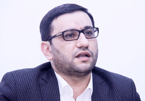 "Dənizdə hicabla çimmək düzgün deyil" - Hacı Şahin