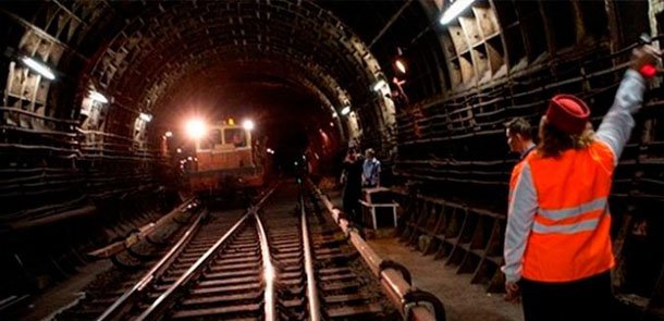 Bakı metrosunda inanılmaz hadisə: Yuxulu olan maşinist qatarı saxlaya bilmədi