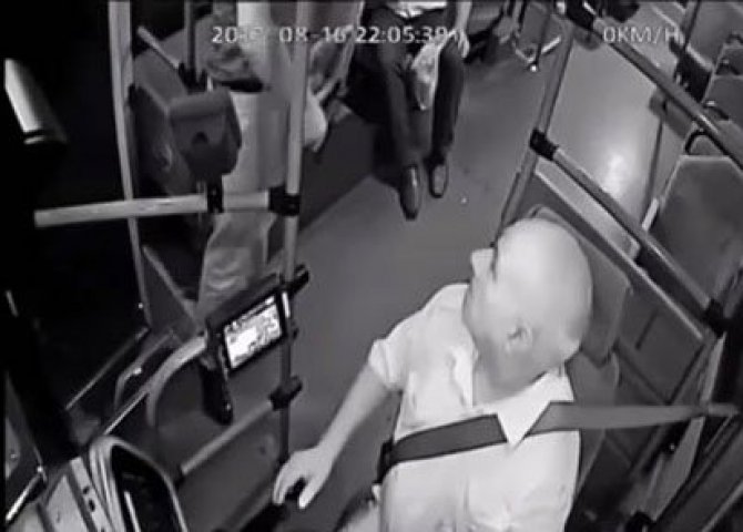 Avtobus sürücüsünü tapança ilə hədələyən şəxsin üzərindən narkotik tapıldı - RƏSMİ
