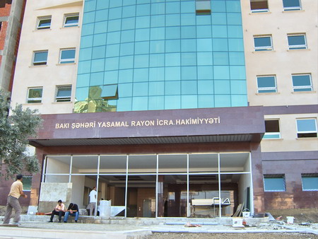 Zeynəb Xanlarovanın oğlu Yasamalın başçısı olmaq istəyir - İDDİA