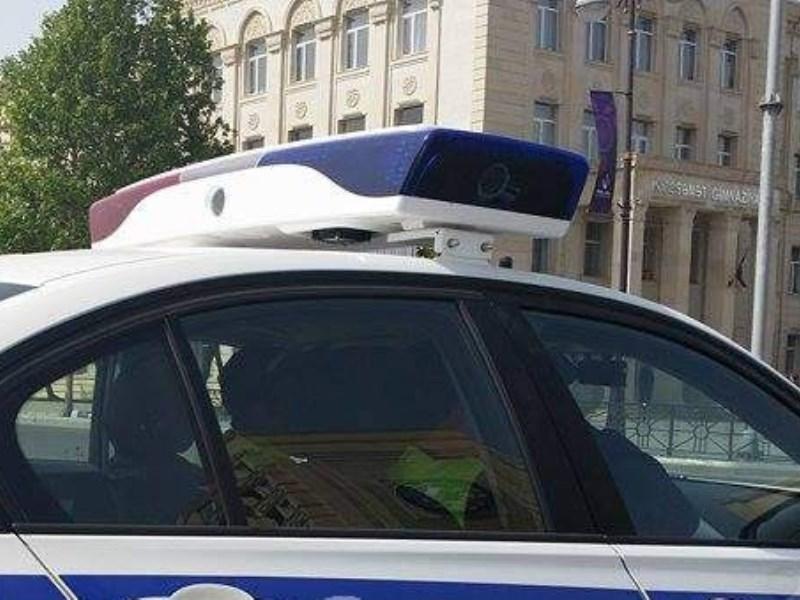 Bakıda polis qəzaya düşdü