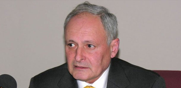 Nazir baş həkimi işdən çıxartdı