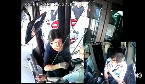 Xanım sərnişin “Bakubus”un sürücüsünü təhqir etdi: “Cındır…” - VİDEO
