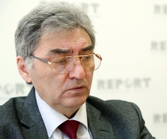 Lütfi Zadəyə "fındıqbaş" deyən Akif Əli üzr istədi
