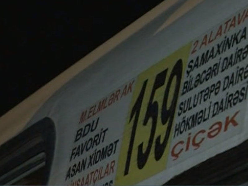 Bakıda sərnişin avtobusu yük maşını ilə toqquşdu: 8 yaralı - VİDEO