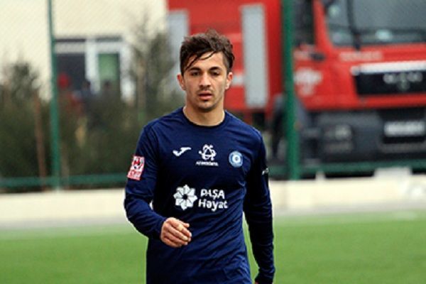 Azərbaycanda peşəkar futbolçu kabel oğurluğuna görə tutuldu