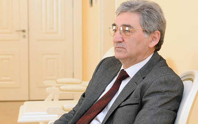 Lütfi Zadəyə "fındıqbaş" deyən Akif Əlini "facebook"dan getməyə məcbur etdilər