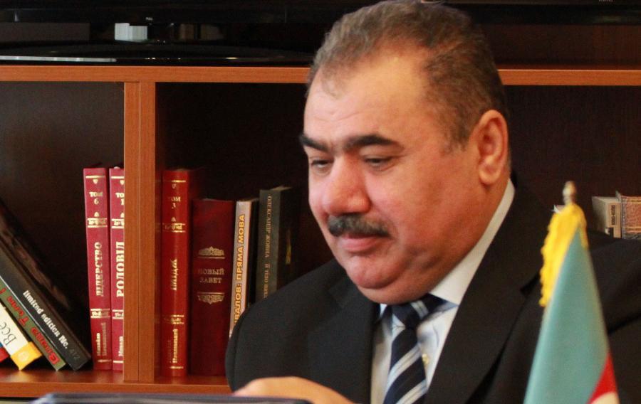 AZTV rəhbərinin avtomobili cərimə meydançasına aparıldı - 7200 manat cəriməsi var
