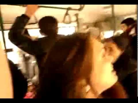 Bakıda marşrut avtobusunda 26 yaşlı qızı döydülər