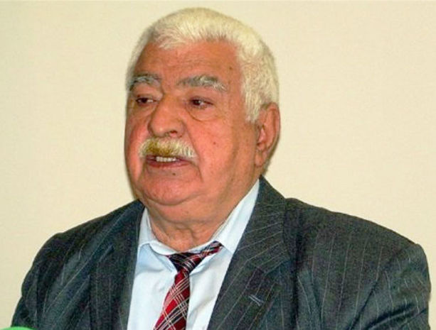 Azərbaycanlı məmurun ayaqları tutuldu