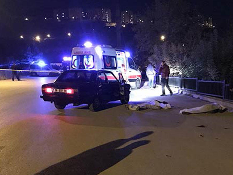 Evinə qayıdan ailənin qarşısını kəsdilər: qız maşında ata-anasının qətl anını gördü 