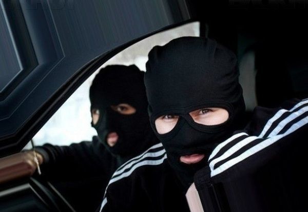 Kürdəmirdə əməliyyat: Sakinləri təşvişdə saxlayan maskalı dəstə ələ keçdi