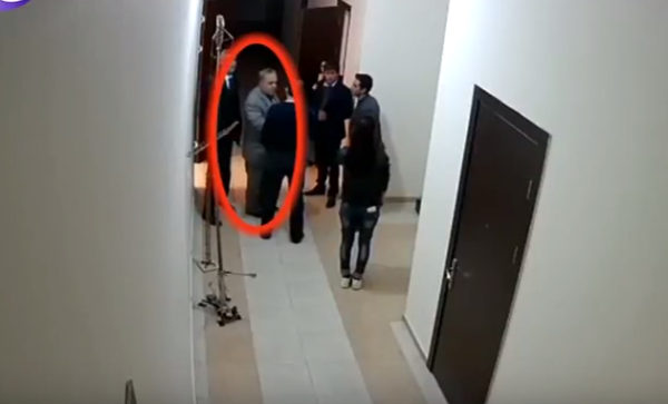 Bakıda saxta vergi müfəttişləri peyda olub - Görüntüləri yayıldı (VİDEO)