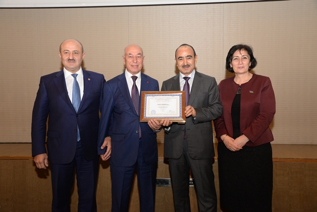 YAP Nəsimi rayon təşkilatının X konfransı keçirilib - Foto