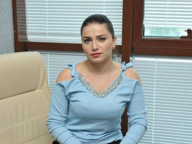 Müəllimə intim təklif etdiyi deyilən direktor danışdı: "O mənim qızım yaşındadır"
