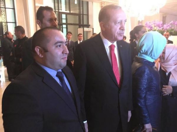 Aqil Ələsgərin "Səssiz işğal" kitabı Ərdoğana təqdim olundu