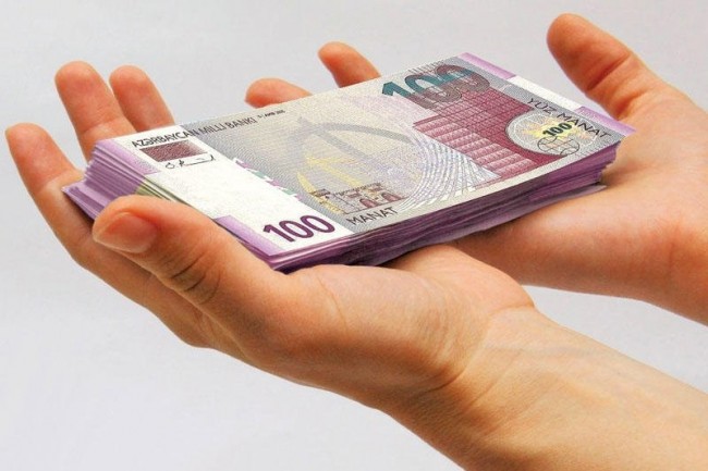 Universitetə qəbul etdirəcəyinə vəd verib, 7500 manat aldı - Bakıda dələduzluq