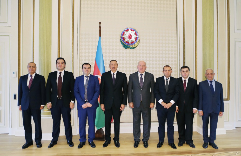 Prezident şahmatçıları qəbul etdi -  FOTO