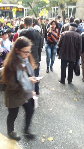Bakının mərkəzində qorxunc qəza: Sürücü məktəbli qızı maşınla əzib qaçdı (FOTOLAR)